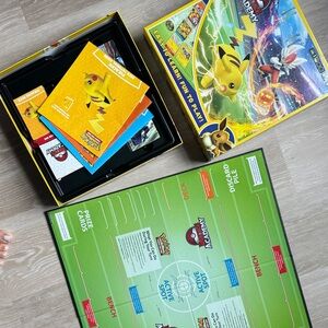 Pokemon Battle Academy Game Set - Yellow and Green